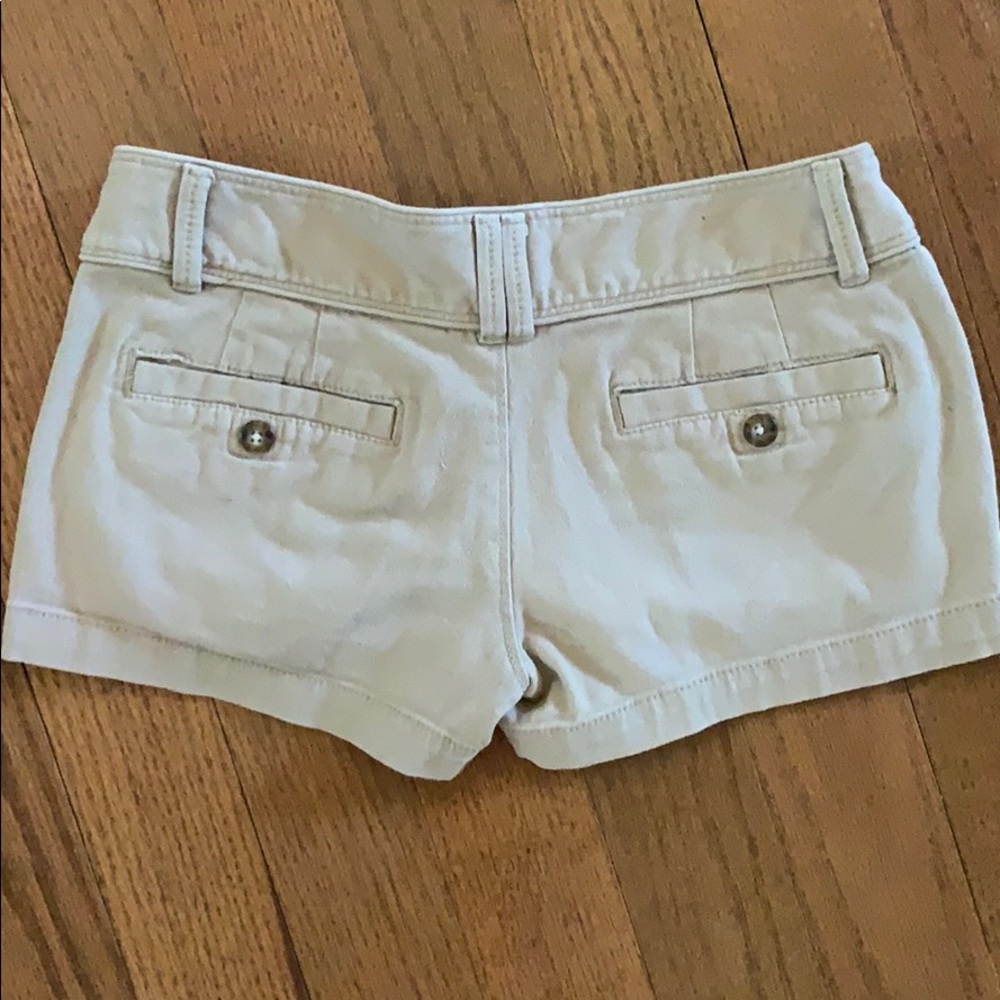 Shorts - Picture 3 of 3